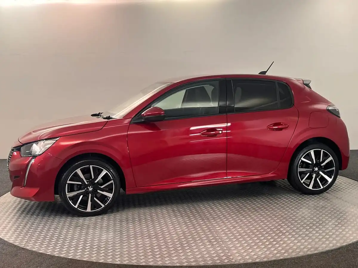 2020-peugeot-208-12-puretech-allure-100bhp-big-12