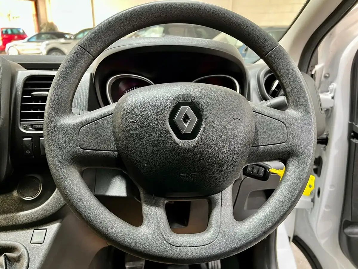 2021-renault-trafic-20dci-ll30-energy-120-business-panel-big-19
