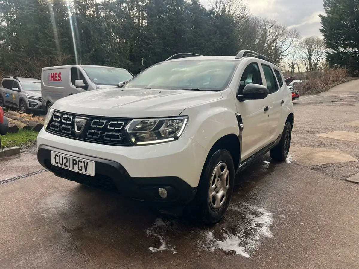 2021-dacia-duster-10-tce-essential-100bhp-ss-station-wagon-5d-big-0