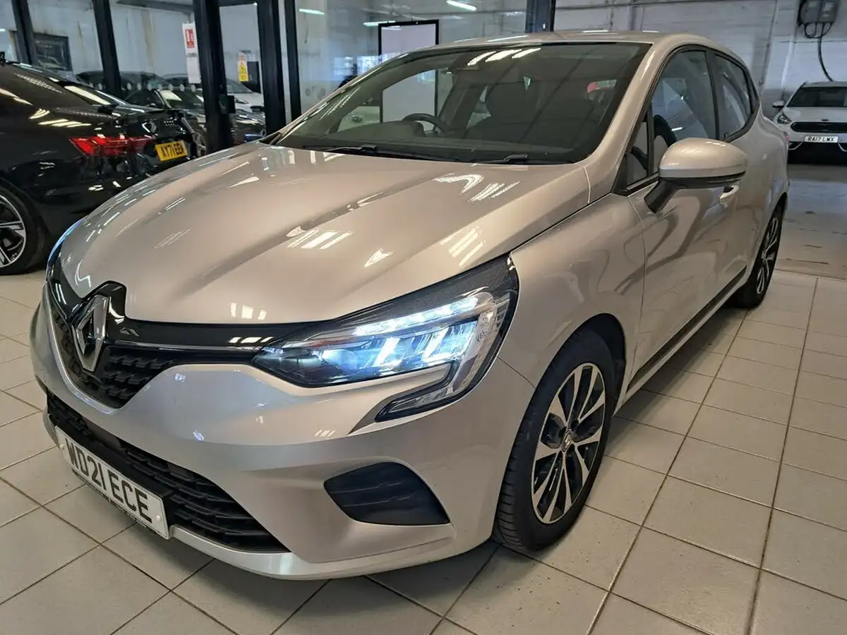 2021-renault-clio-16-iconic-big-5