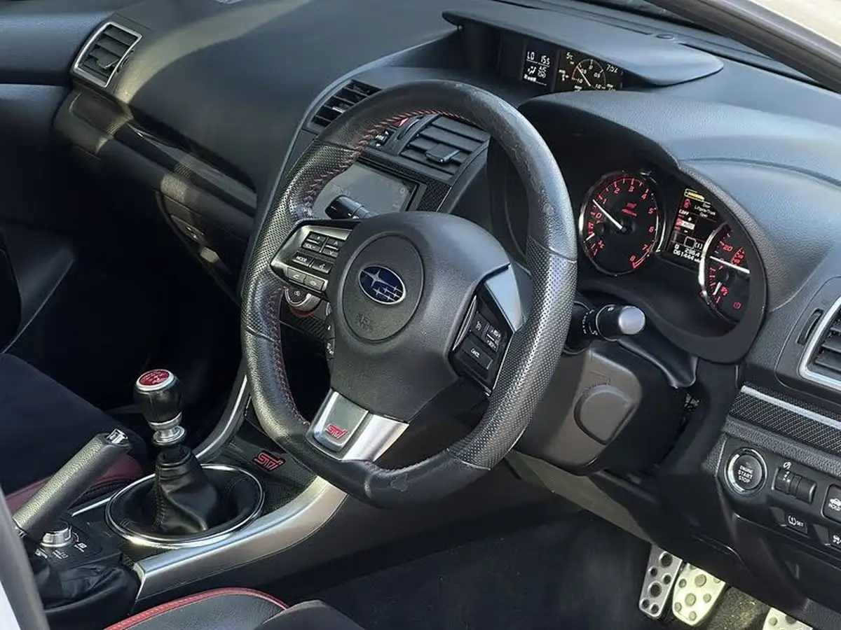 2014-subaru-wrx-25-sti-type-uk-big-6