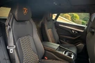 2020-lamborghini-urus-40-no-trim-small-38