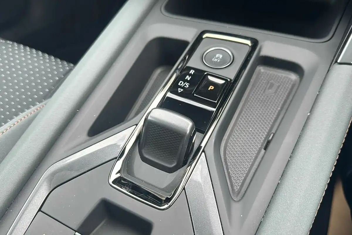 2024-cupra-formentor-15-e-hybrid-vz-first-edition-big-13