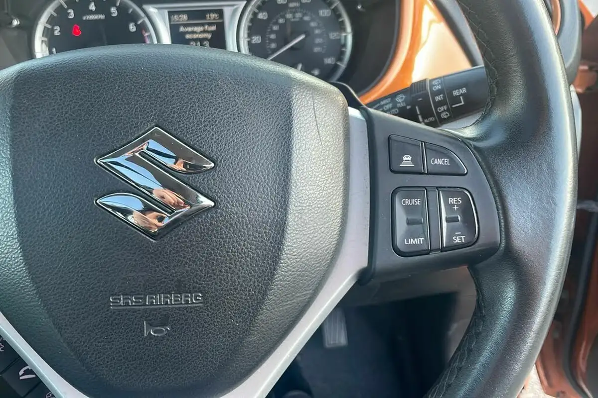 2016-suzuki-vitara-16-sz5-auto-big-22