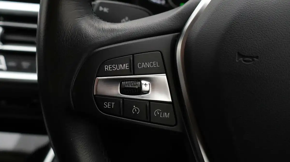 2021-bmw-3-series-20td-318d-se-pro-mht-saloon-4d-auto-big-22