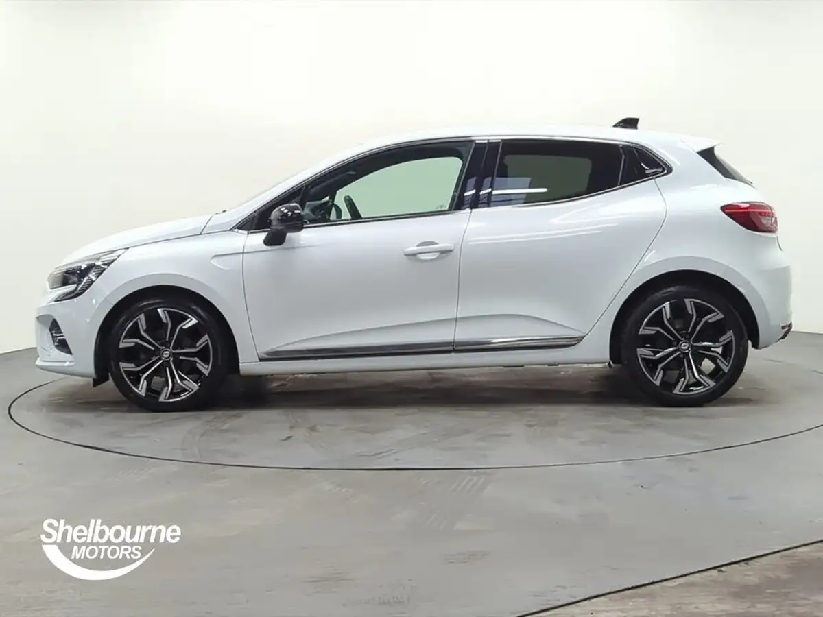 2023-renault-clio-10-tce-techno-big-14