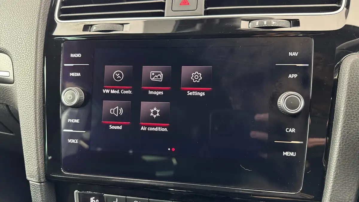 2020-volkswagen-golf-20-tsi-gti-performance-5d-dsg-big-17