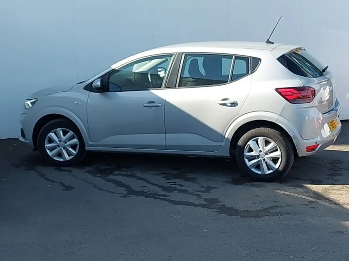 2023-dacia-sandero-10-tce-expression-90bhp-big-3