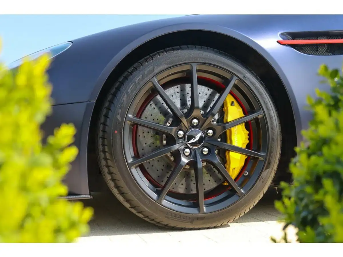 2018-aston-martin-vantage-59-v12-vantage-s-coupe-sportshift-iii-big-3
