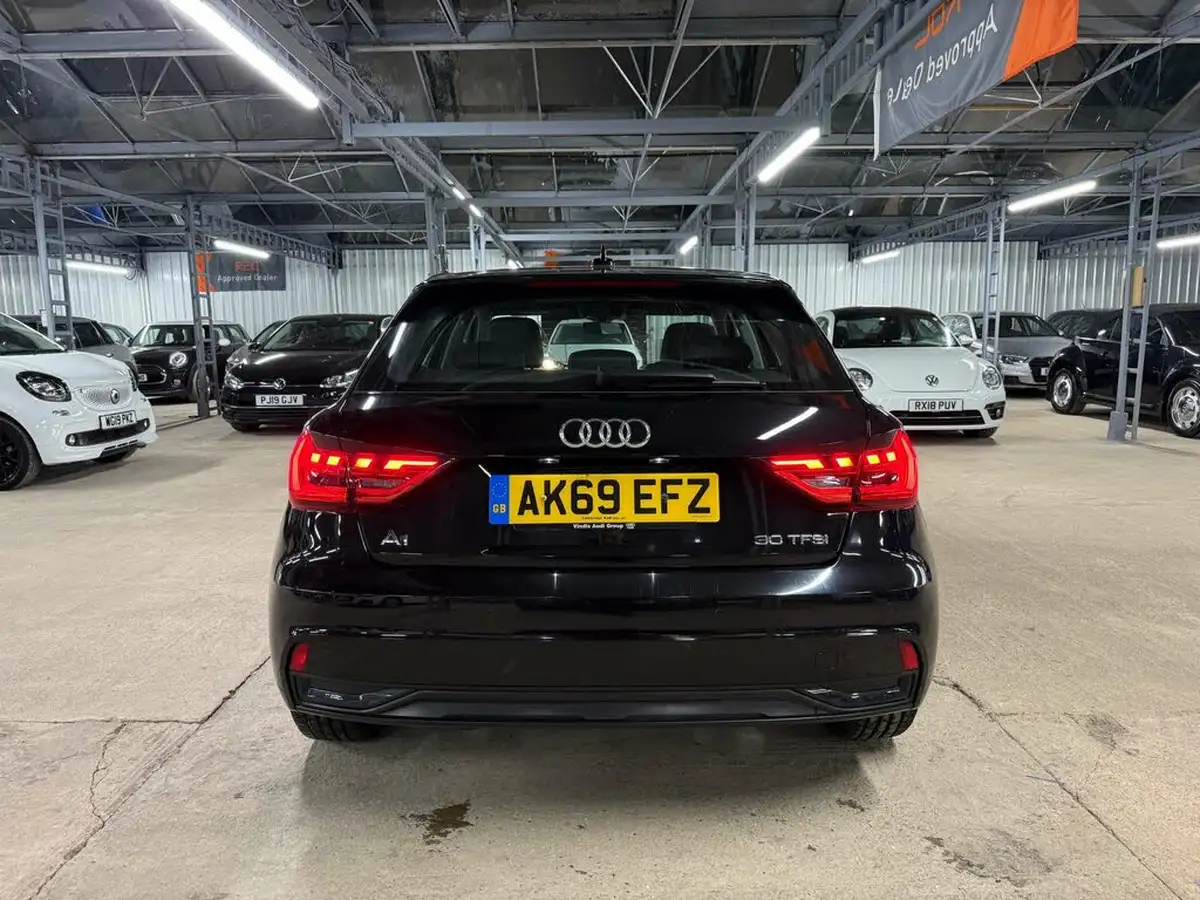 2019-audi-a1-10-30-tfsi-sport-big-8