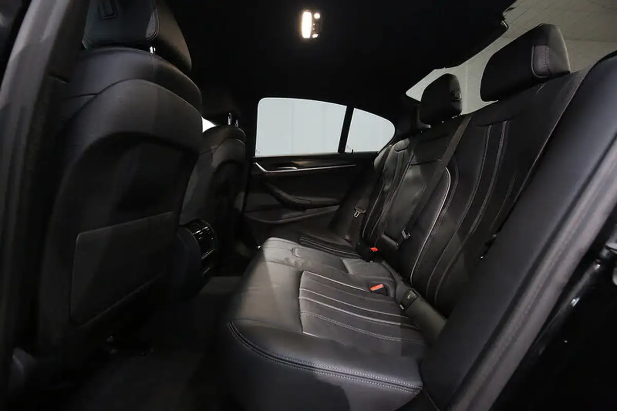 2021-bmw-5-series-20-520i-m-sport-mht-saloon-4d-big-27