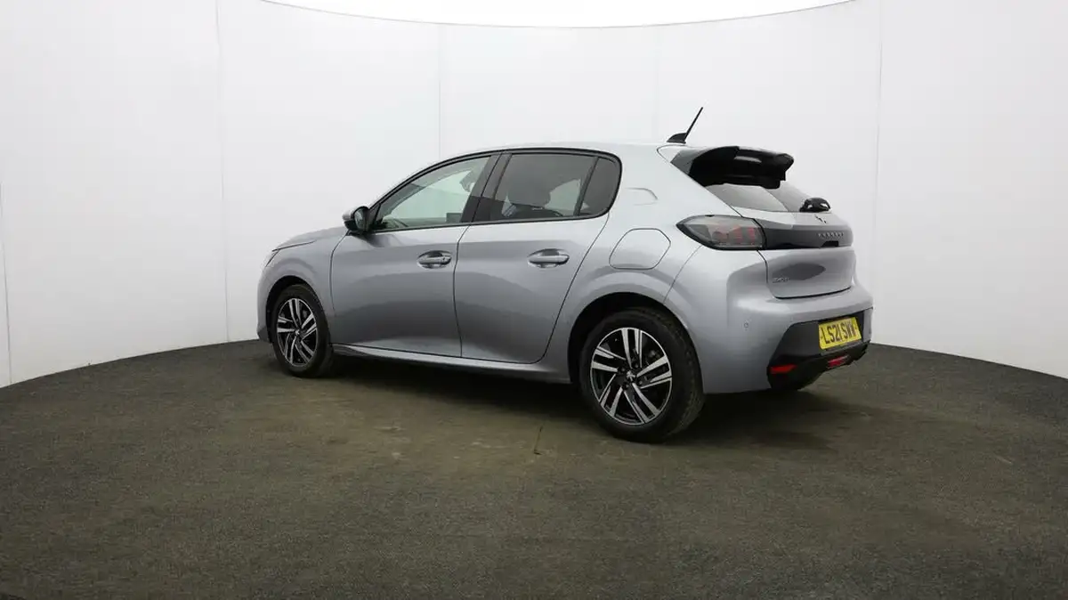 2021-peugeot-208-12-puretech-allure-100bhp-eat8-big-4