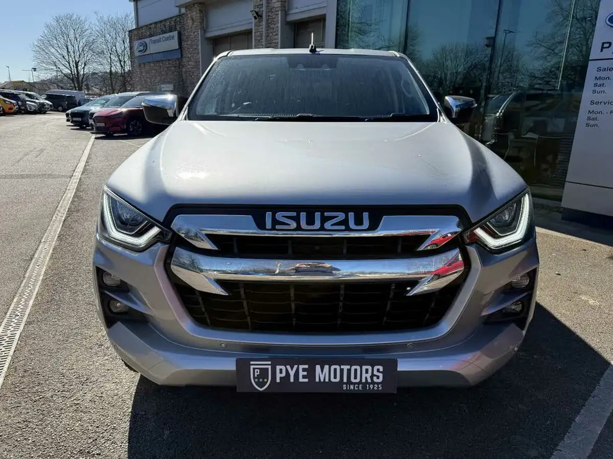 2022-isuzu-d-max-19td-dl40-pickup-big-1