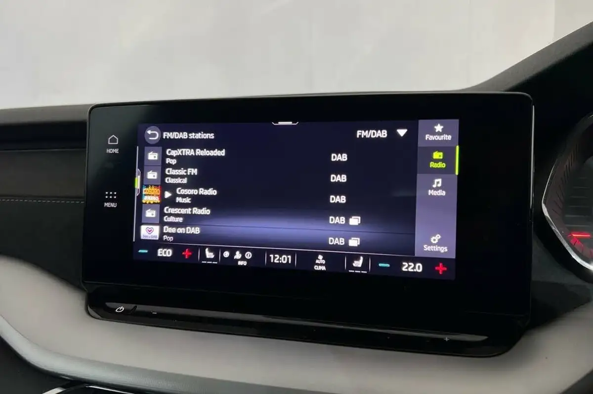 2022-skoda-octavia-14-tsi-se-l-estate-big-16