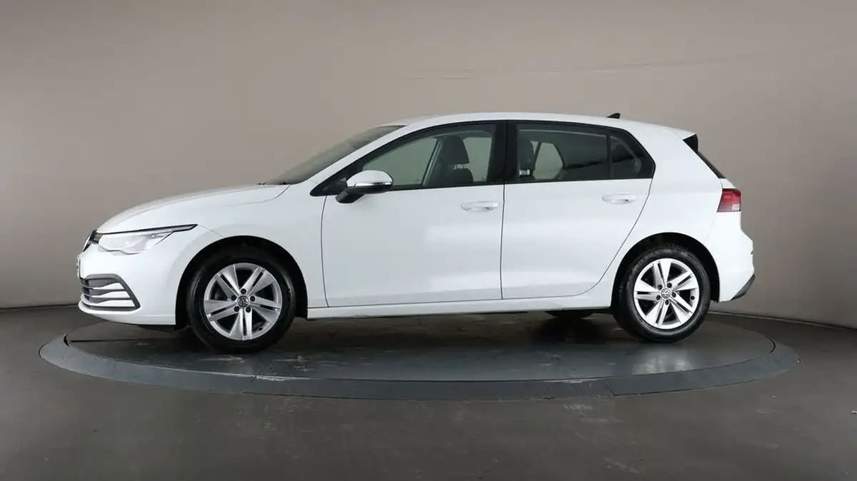 2022-volkswagen-golf-15-tsi-life-150ps-hatchback-big-26