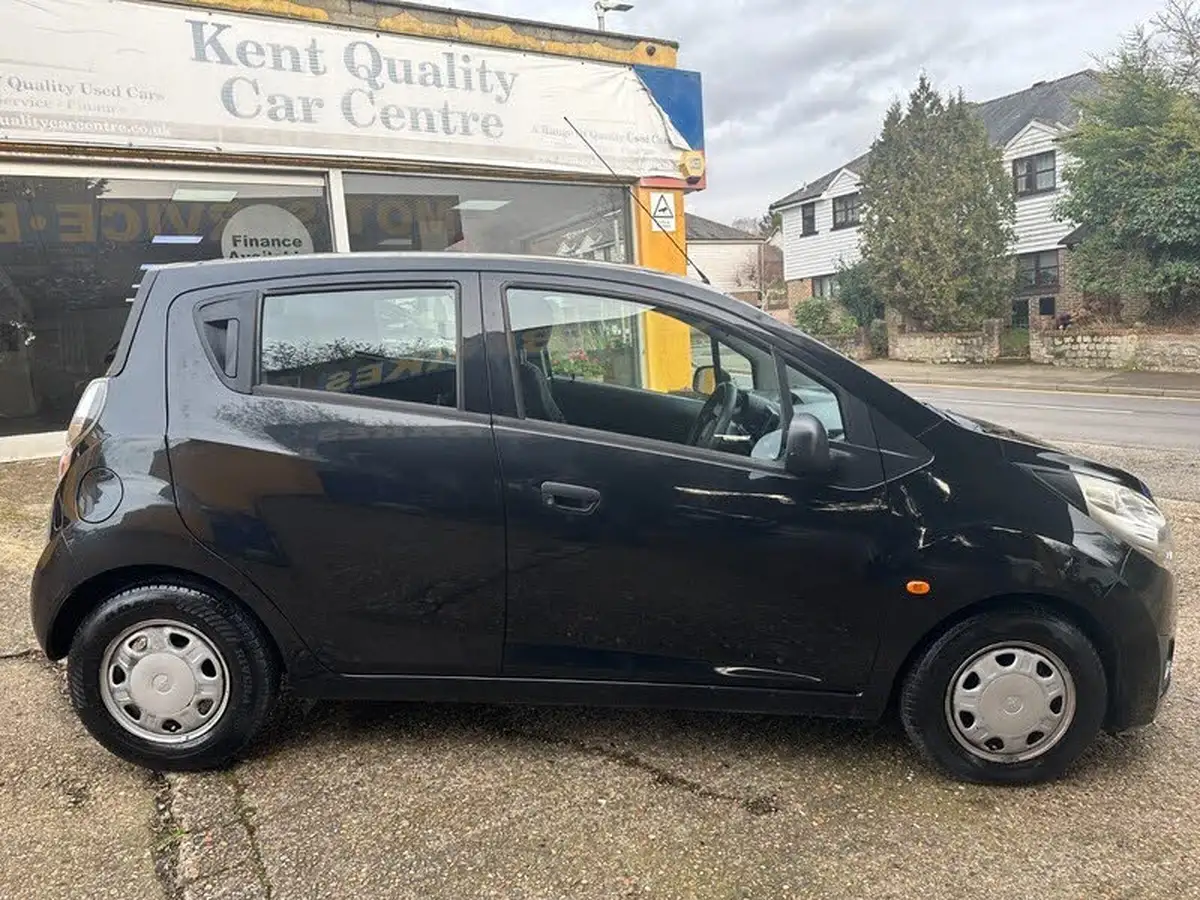 2012-chevrolet-spark-10-big-7