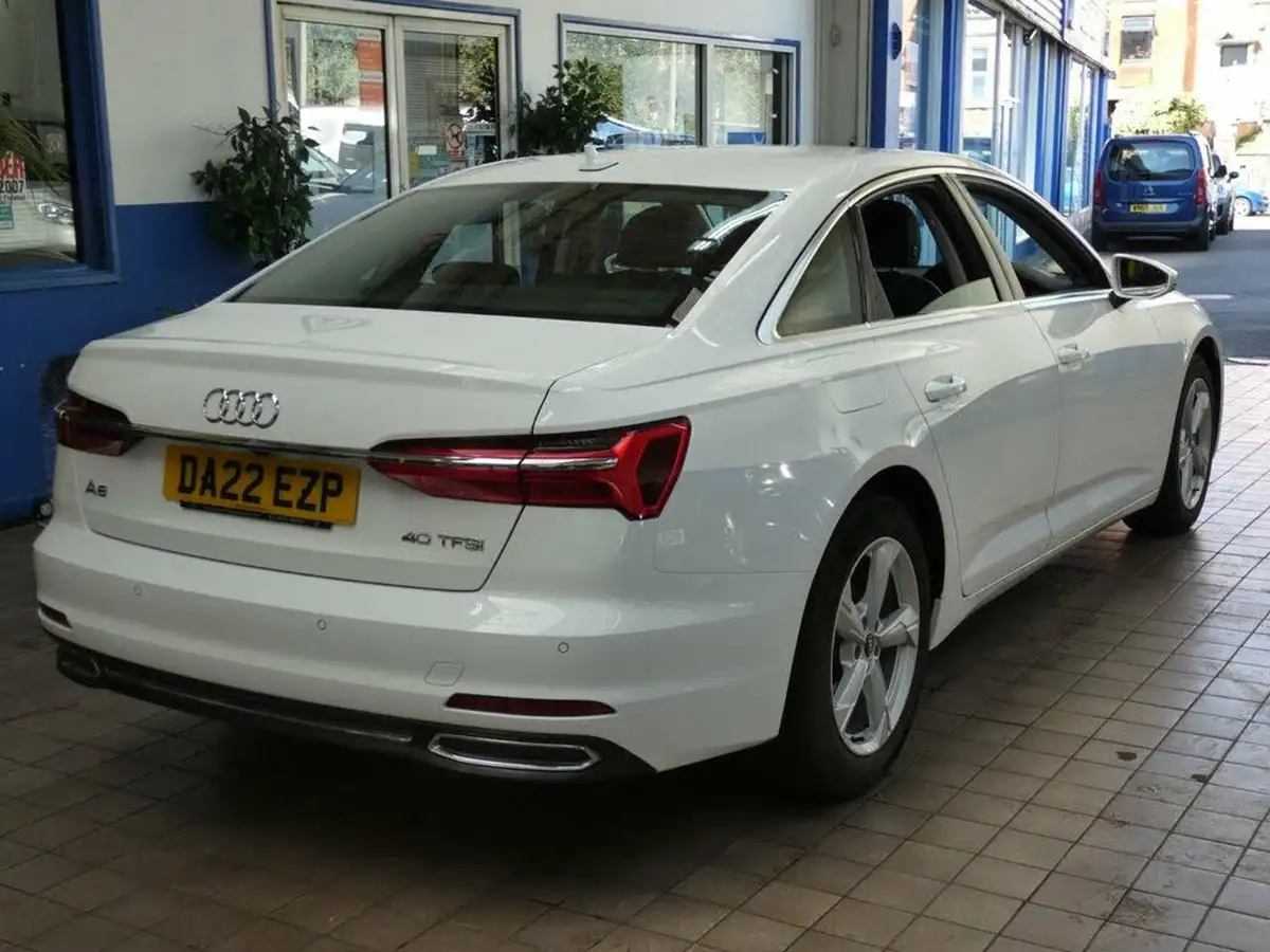 2022-audi-a6-saloon-20-40-tfsi-sport-big-12