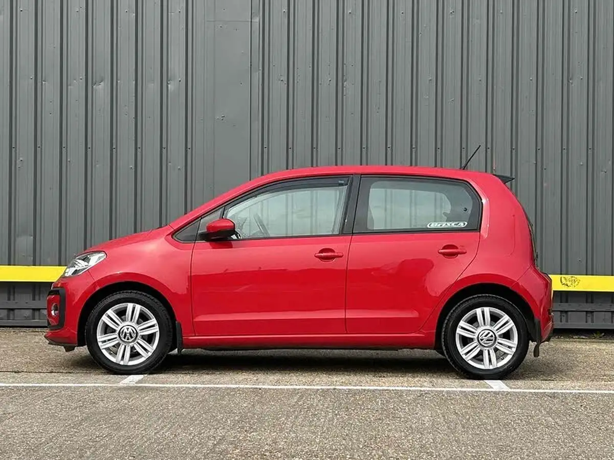 2017-volkswagen-up-10-high-up-90ps-5d-big-4