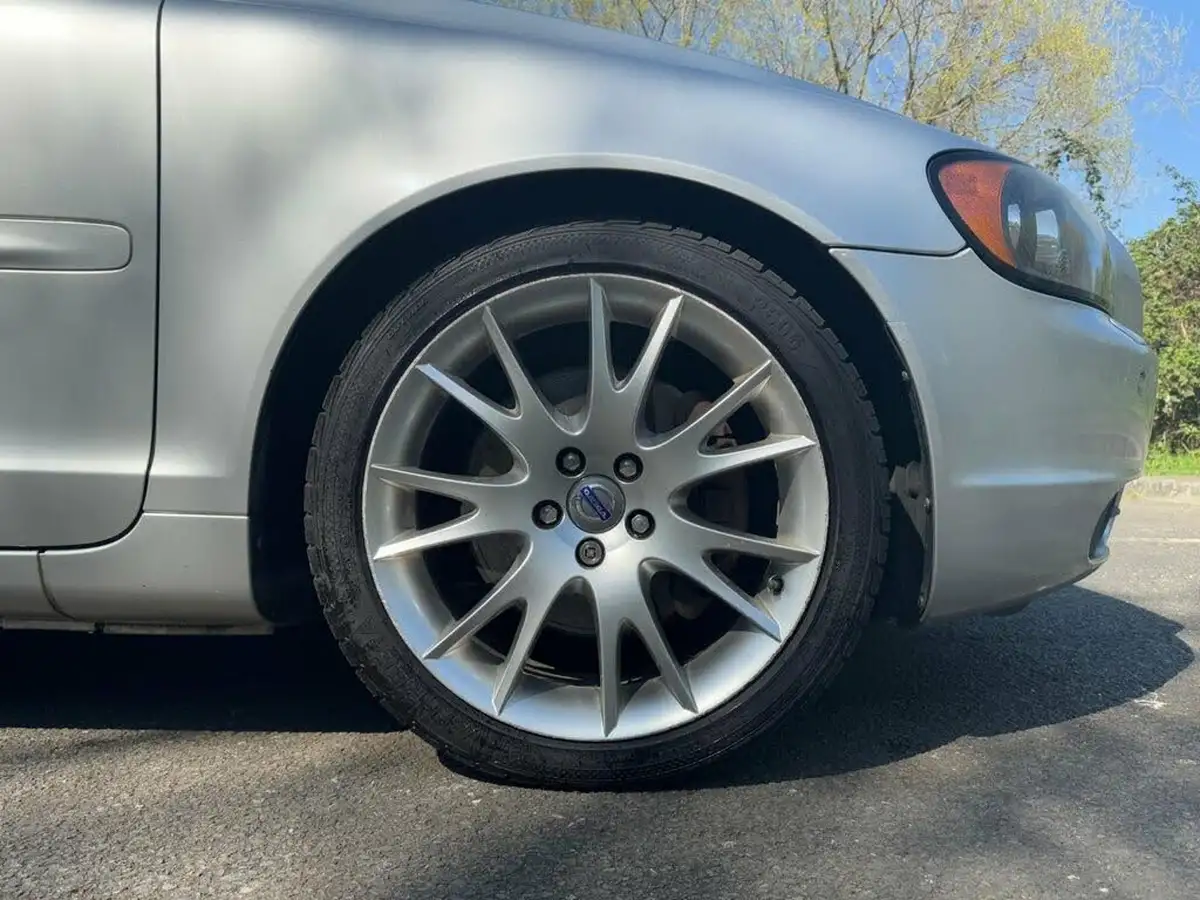 2007-volvo-c70-24-se-lux-geartronic-big-36