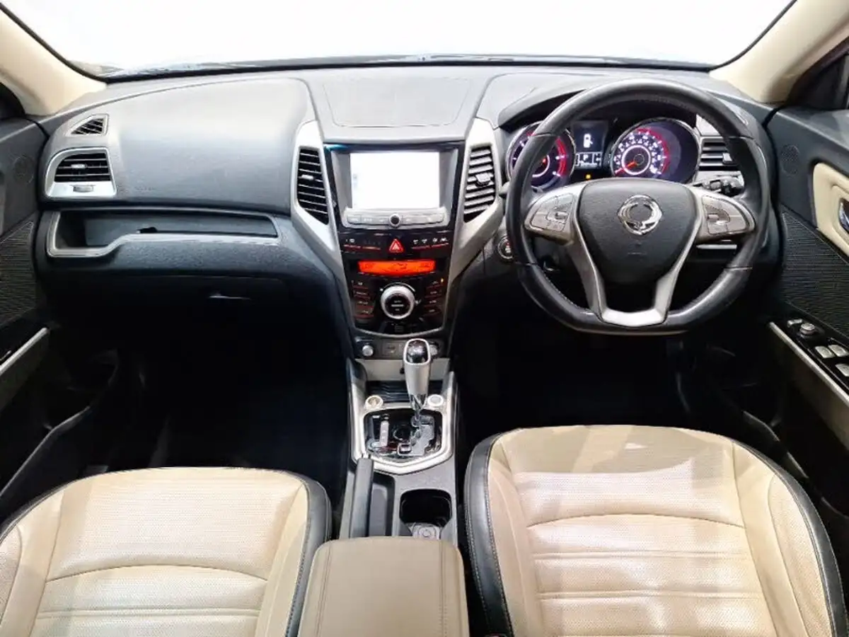 2018-kgm-ssangyong-tivoli-16td-elx-red-styling-packblack-auto-big-2