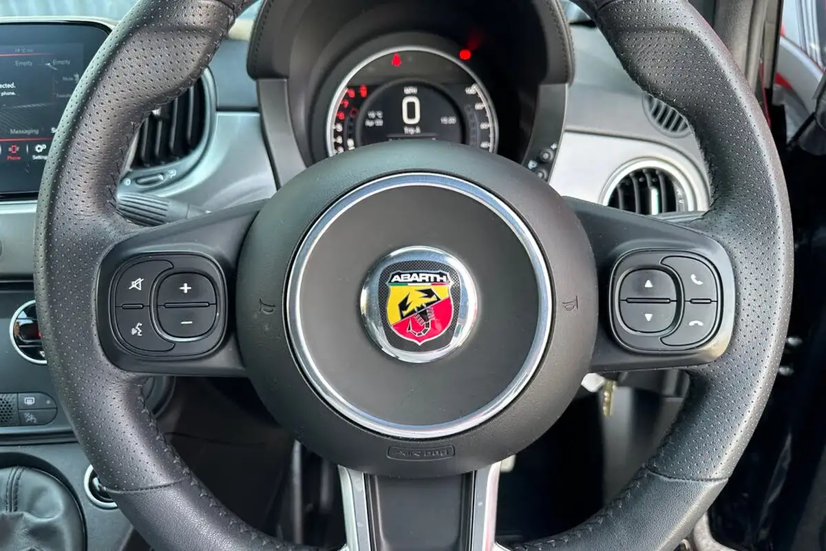 2022-abarth-595-14-tjet-turismo-big-24