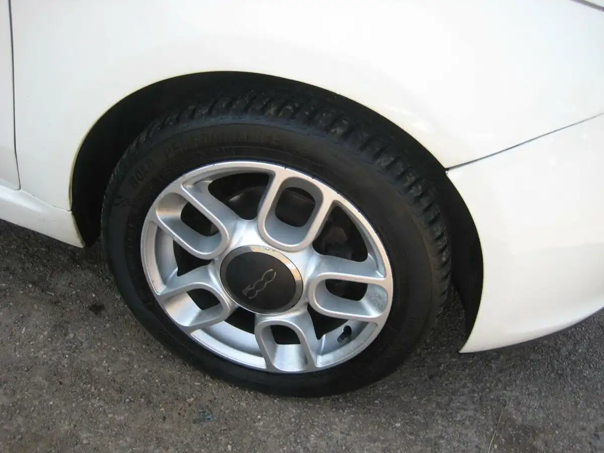 2010-fiat-500-12-sport-ss-big-5