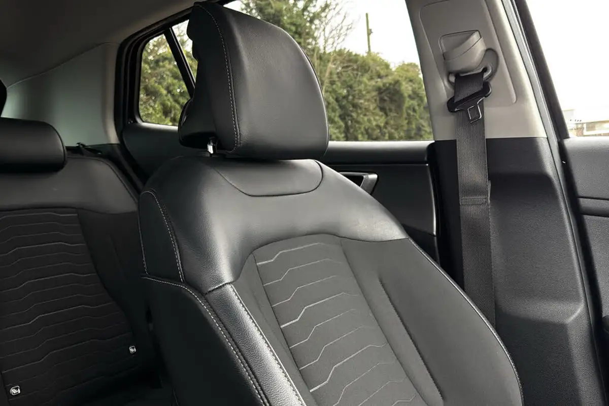 2023-kia-sportage-16-t-gdi-3-148bhp-big-38