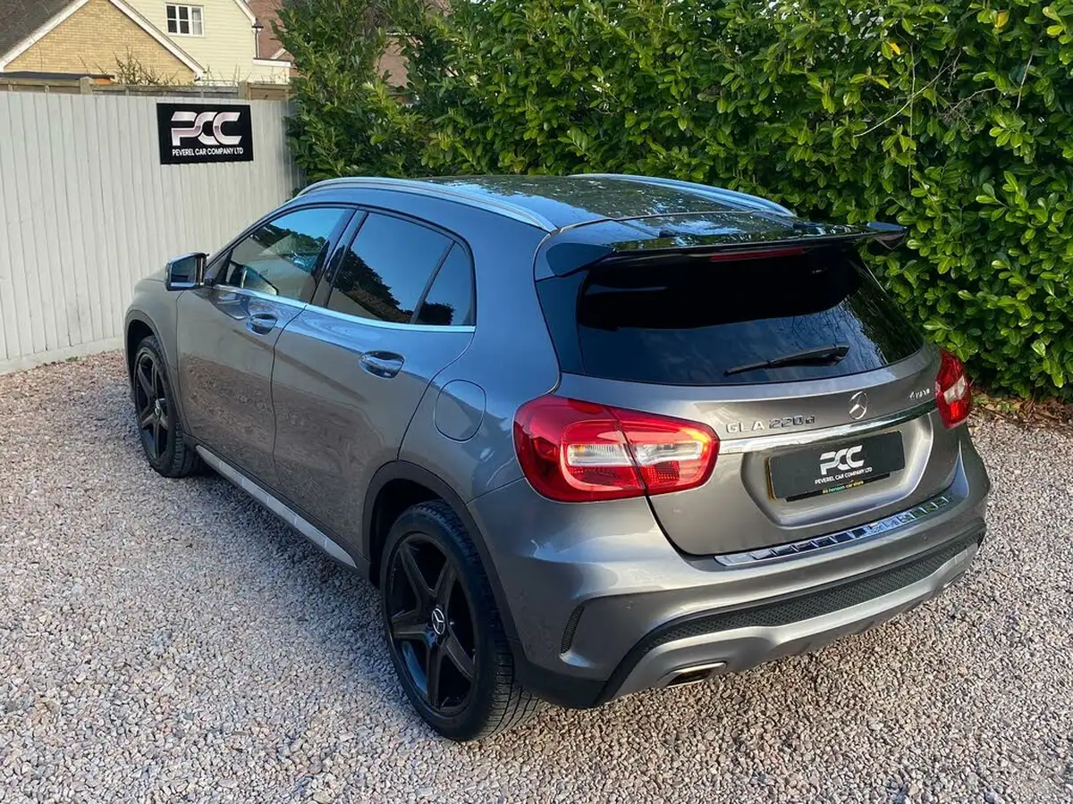 2017-mercedes-benz-gla-class-21d-gla-220d-amg-line-executivess-big-27