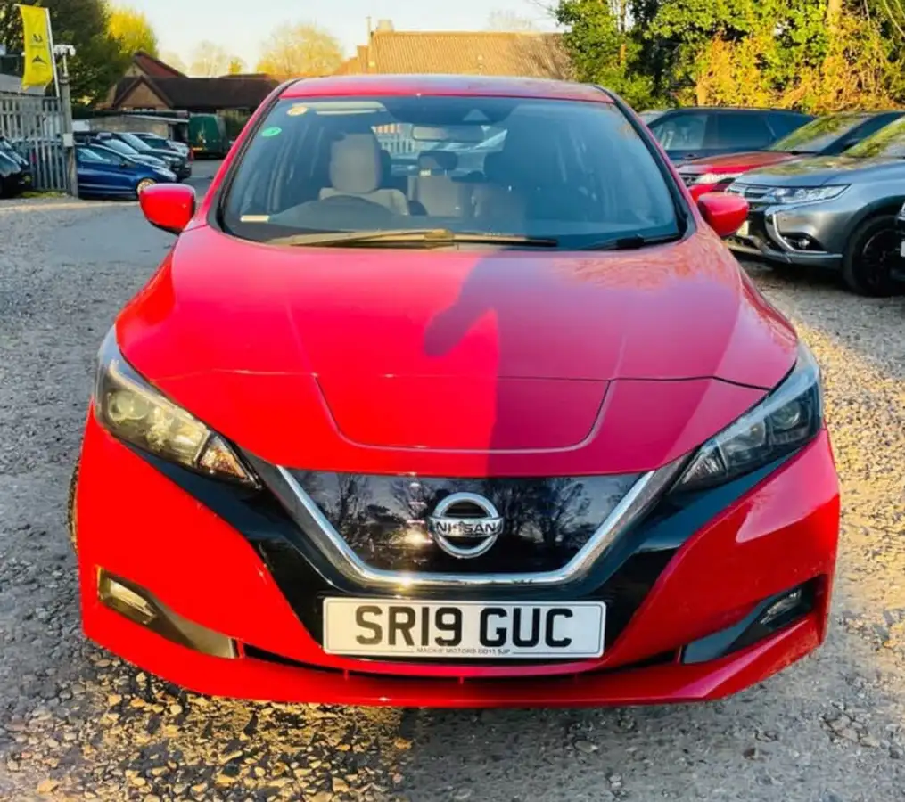 2019-nissan-leaf-e-acenta-big-1