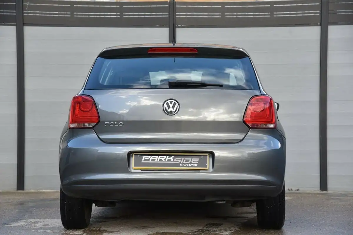 2010-volkswagen-polo-12-s-5d-big-8