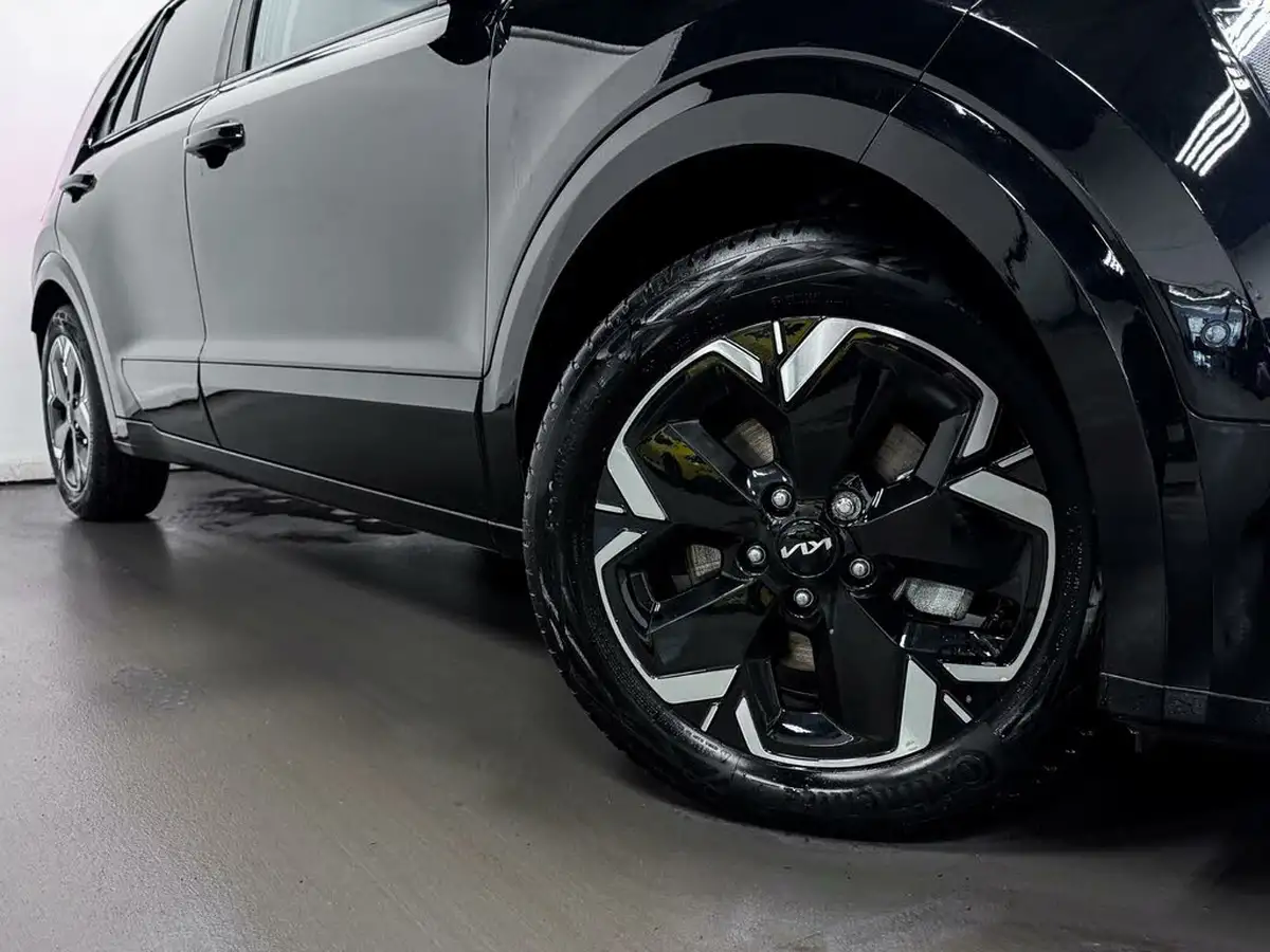 2023-kia-niro-ev-e-4-big-15
