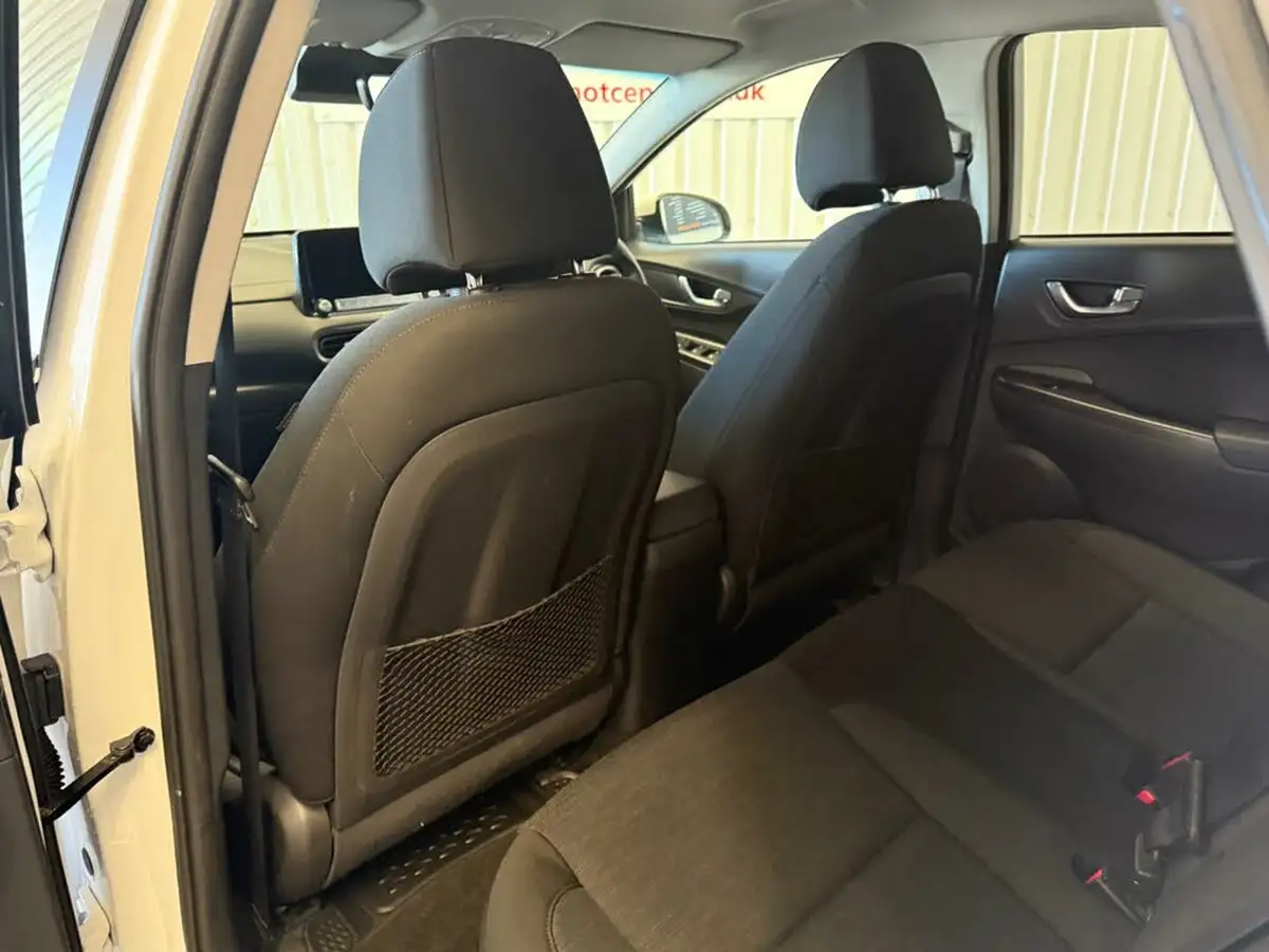 2021-hyundai-kona-e-premium-204ps-64kwh-7kw-obc-big-15