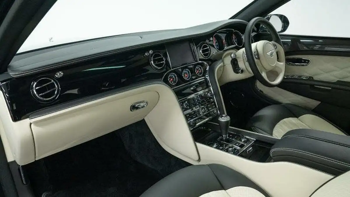 2020-bentley-mulsanne-675-speed-big-26