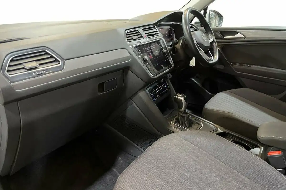 2022-volkswagen-tiguan-allspace-15-tsi-life-dsg-big-10