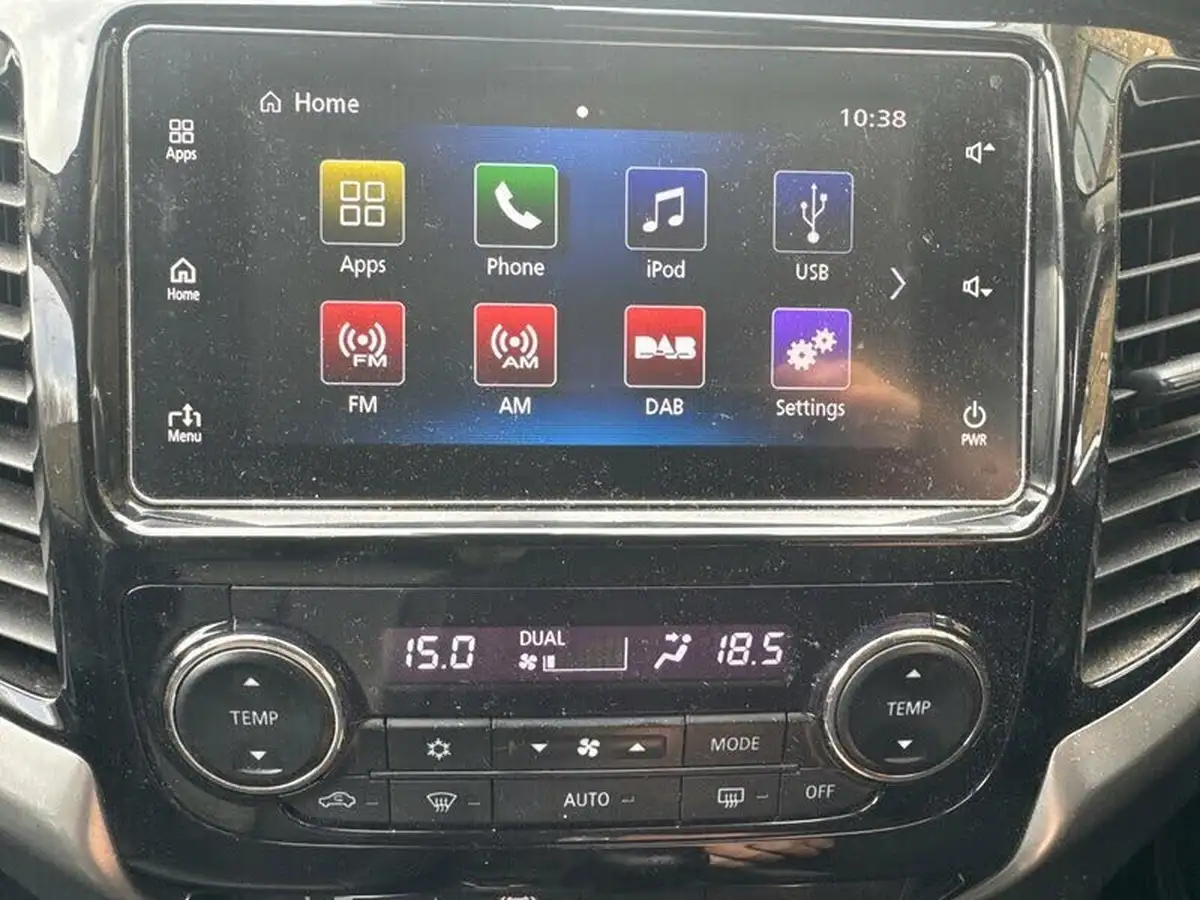 2018-mitsubishi-l200-24di-d-warrior-eu6-big-5