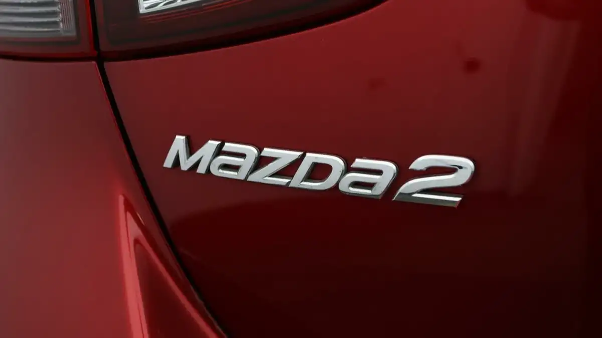 2019-mazda-mazda2-15-gt-sport-nav-115ps-big-19