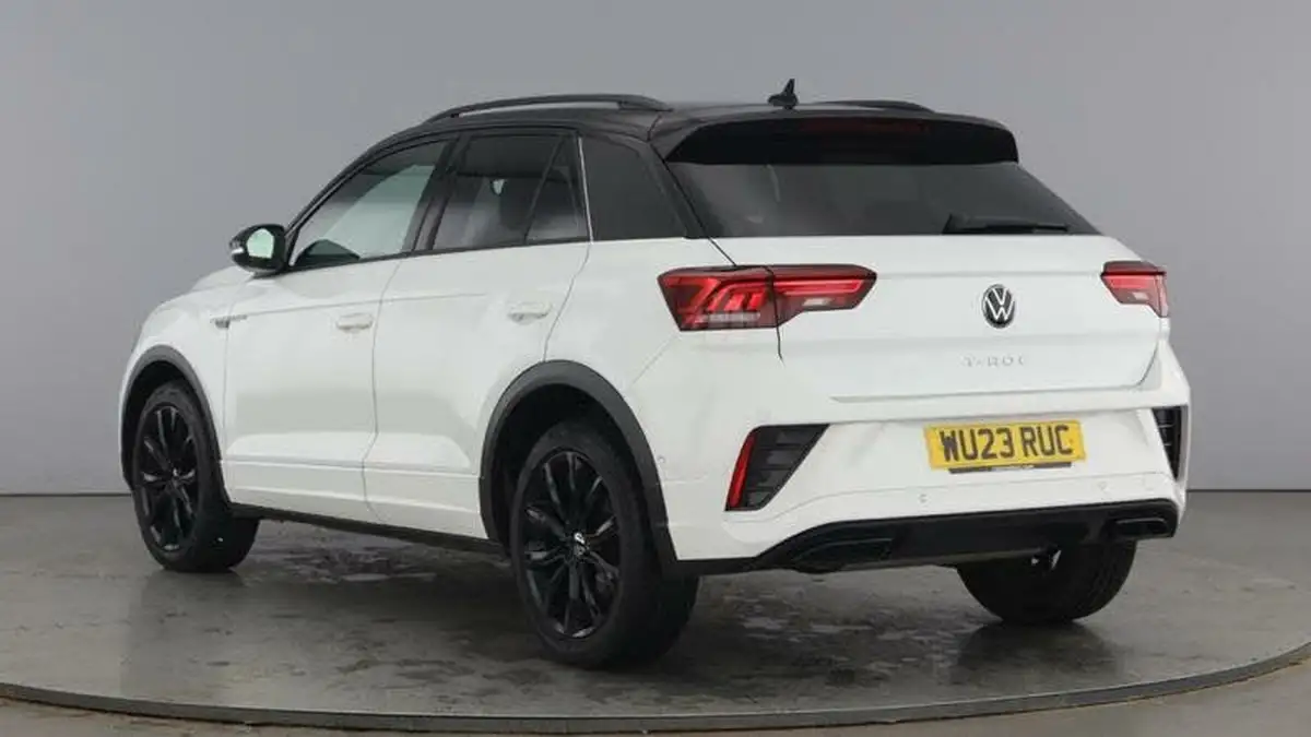 2023-volkswagen-t-roc-15-tsi-r-line-hatchback-5d-dsg-big-2