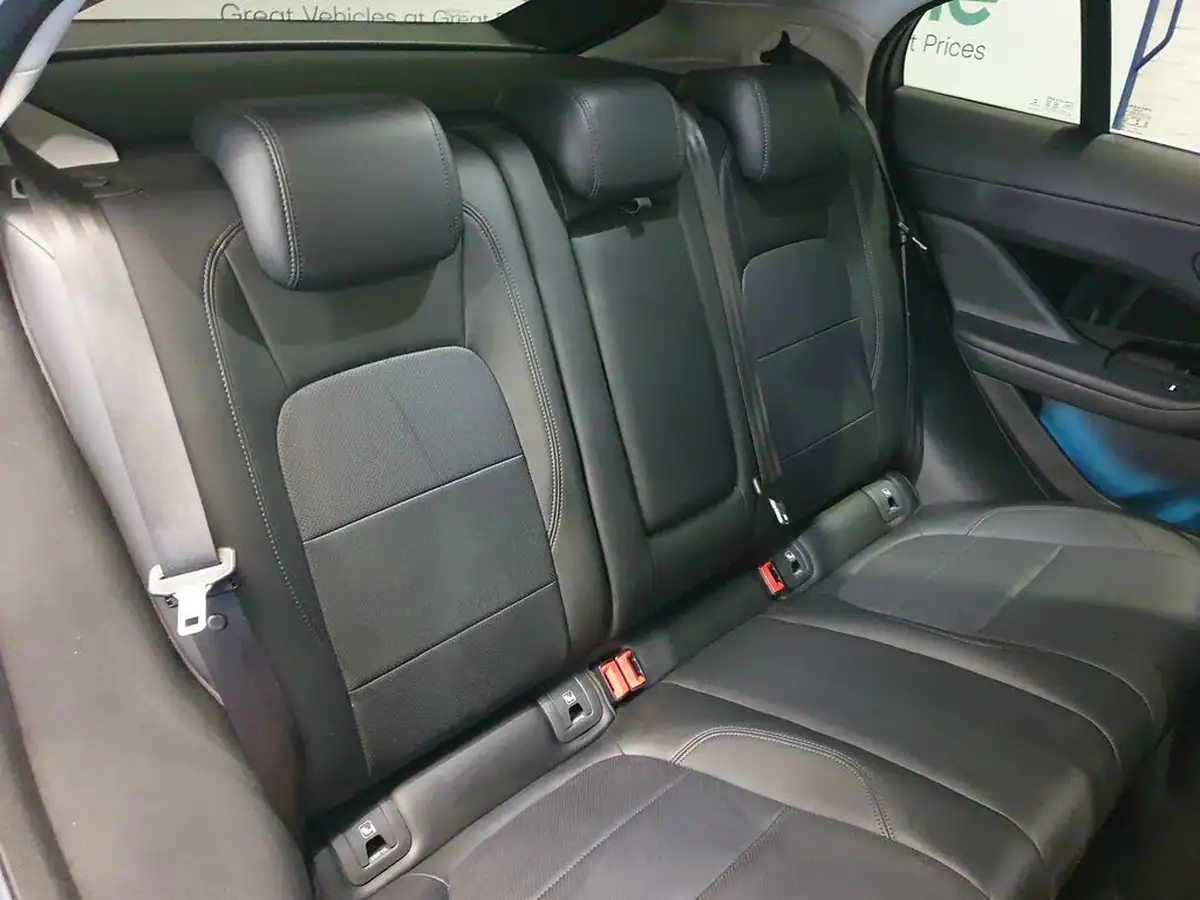 2020-jaguar-i-pace-ev400-s-big-12