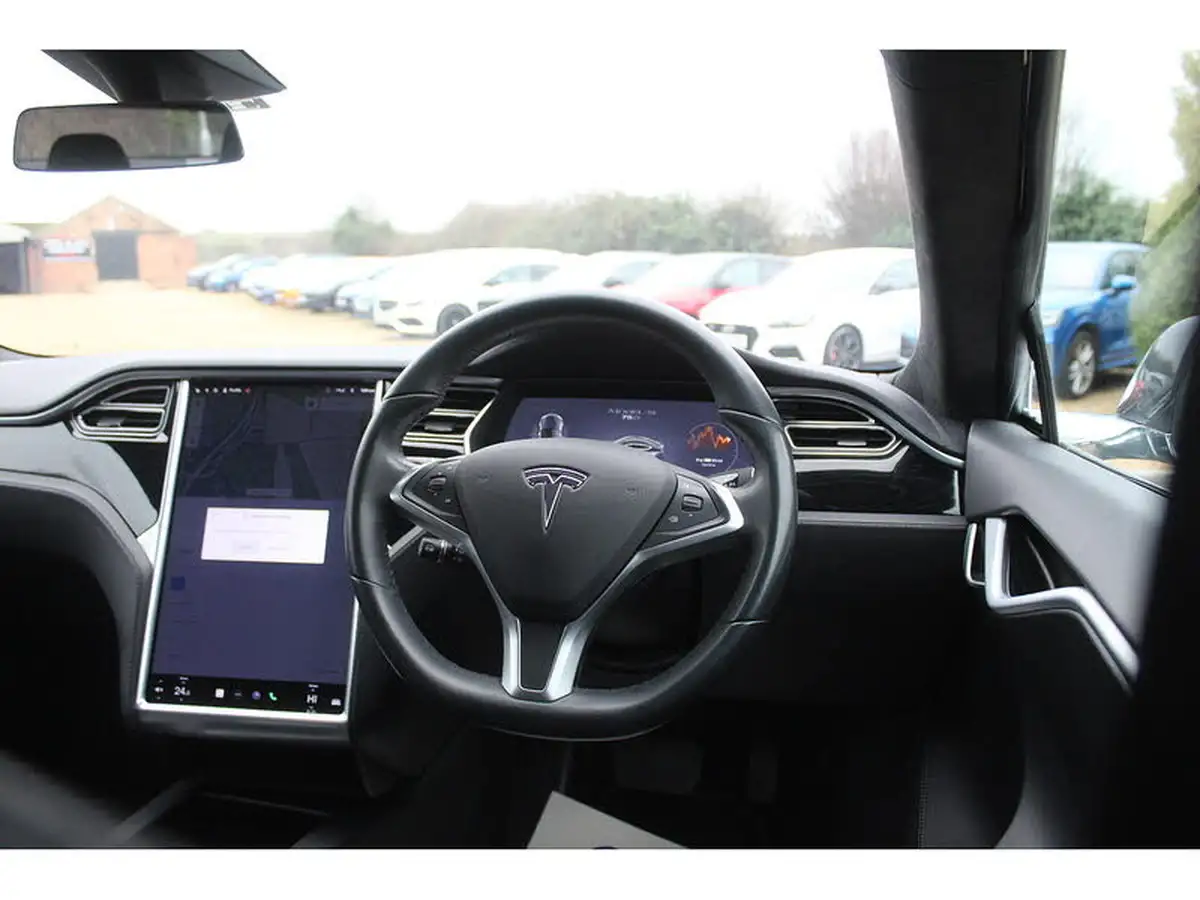 2017-tesla-model-s-e-75d-big-10