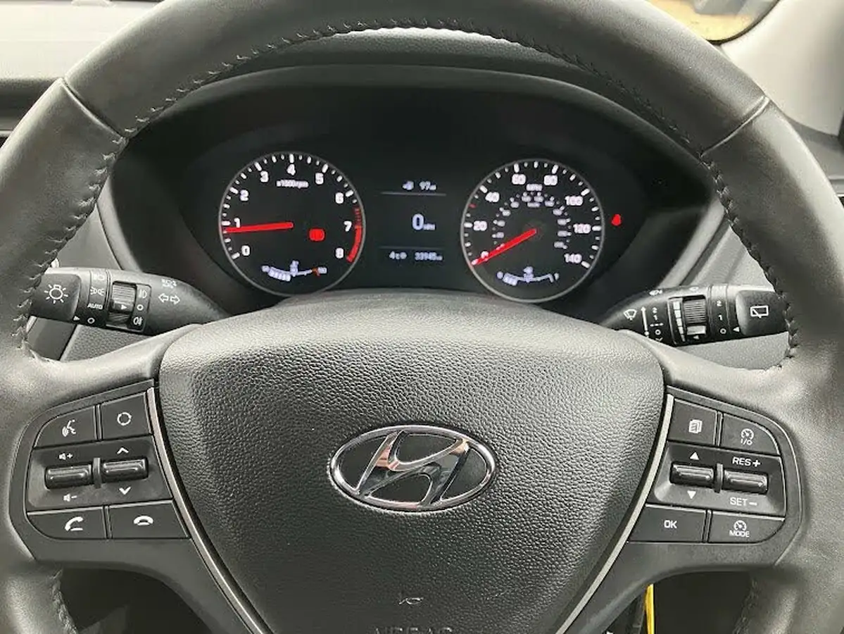 2019-hyundai-i20-12-se-mpi-hatchback-5d-big-13
