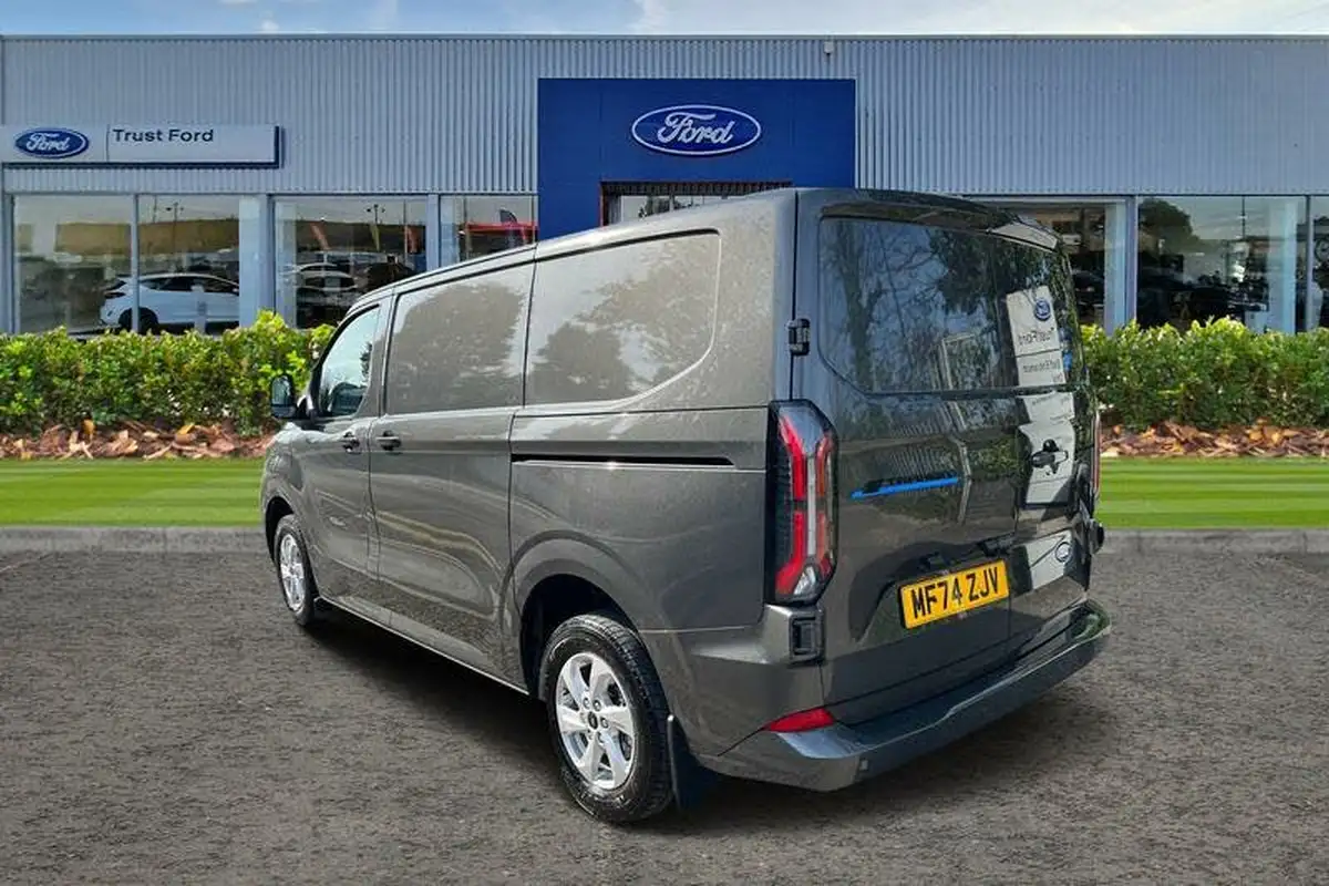 2024-ford-transit-custom-e-320-l1h1-limited-136ps-panel-van-big-1