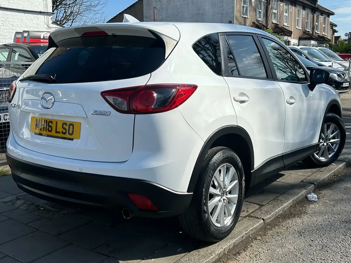 2016-mazda-cx-5-20-se-l-nav-big-2