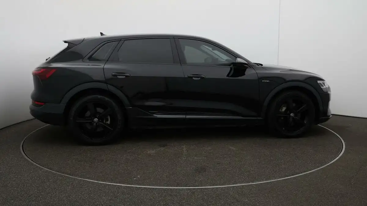 2020-audi-e-tron-50e-technik-big-48