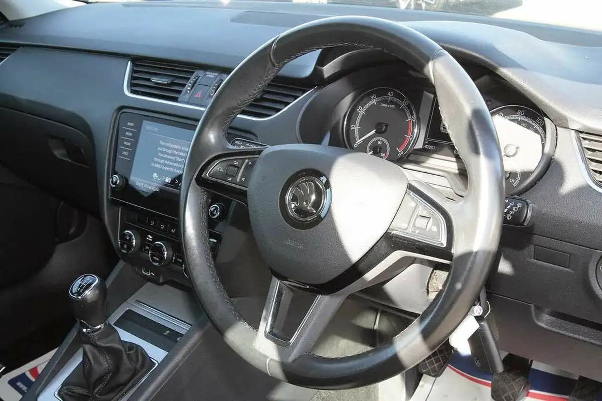 2018-skoda-octavia-10-tsi-se-hatchback-big-5