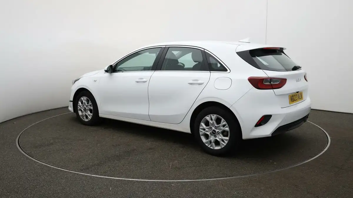 2023-kia-ceed-15-t-gdi-2-158bhp-non-adap-hatchback-big-60