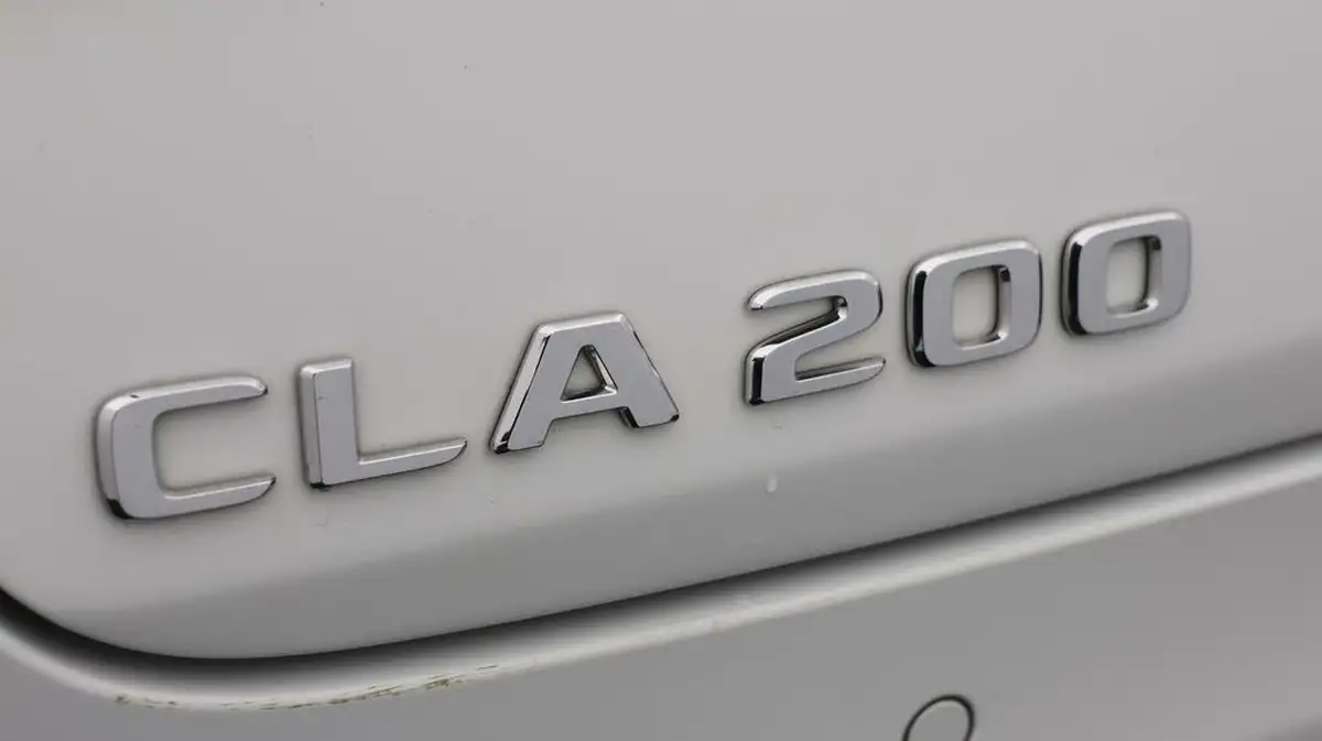 2022-mercedes-benz-cla-13-cla-200-amg-line-premium-plus-night-edition-coupe-4d-big-20
