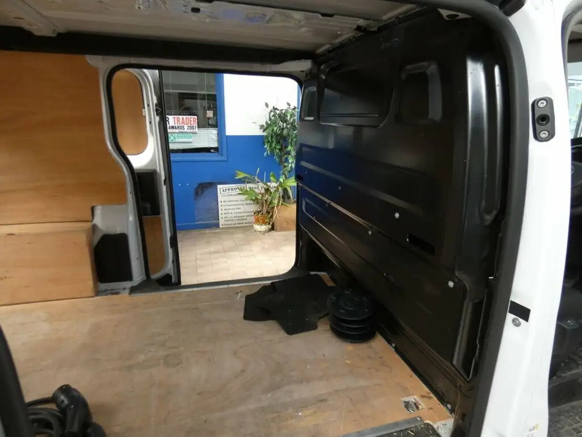 2023-vauxhall-vivaro-e-3100-75kwh-l1h1-prime-panel-van-big-22