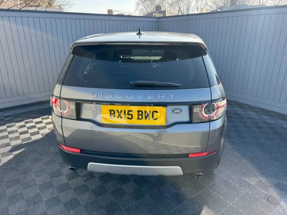 2015-land-rover-discovery-sport-22td-hse-awd-auto-big-18
