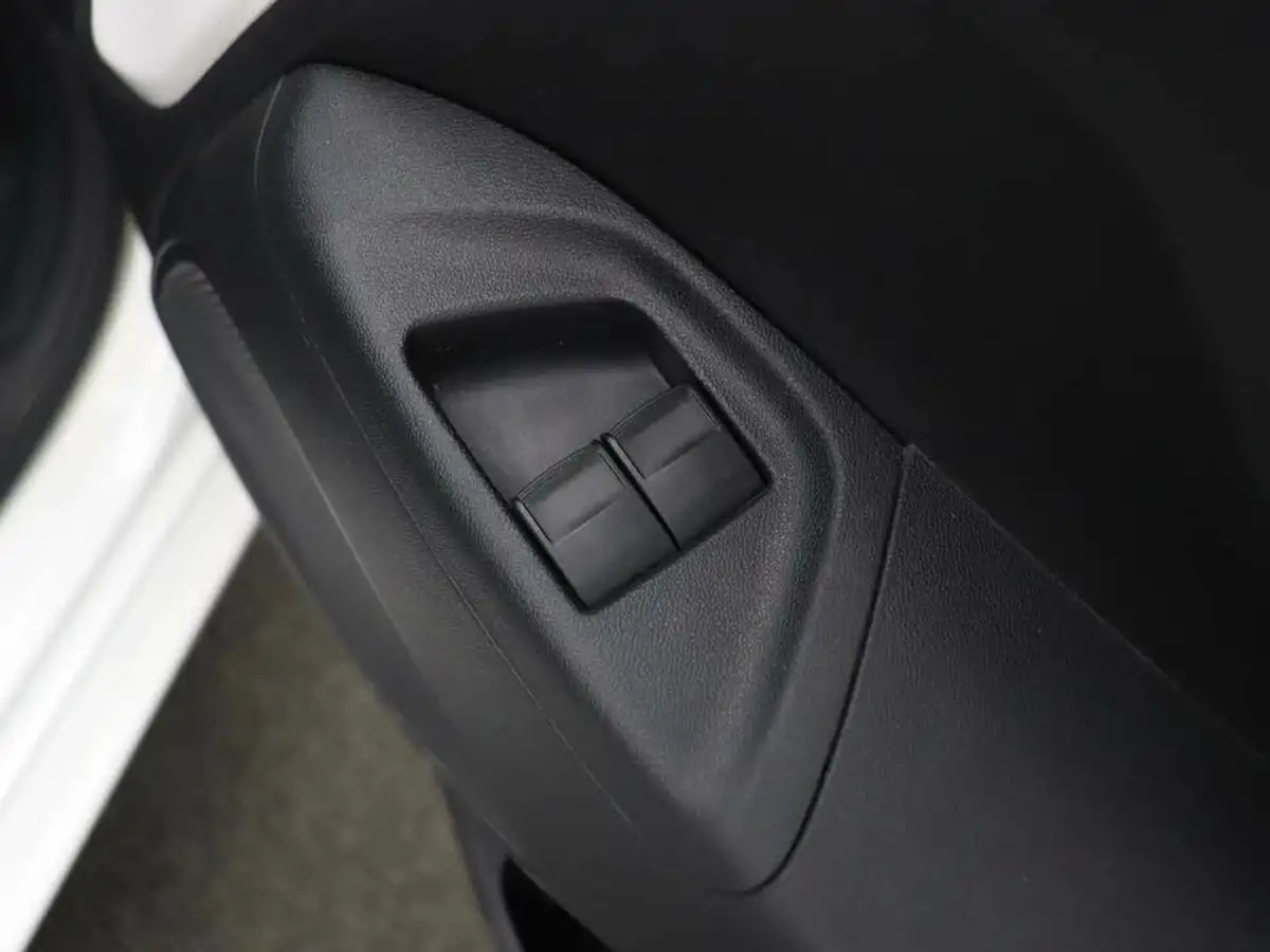 2017-toyota-aygo-10-vvt-i-x-press-71bhp-x-shift-big-22