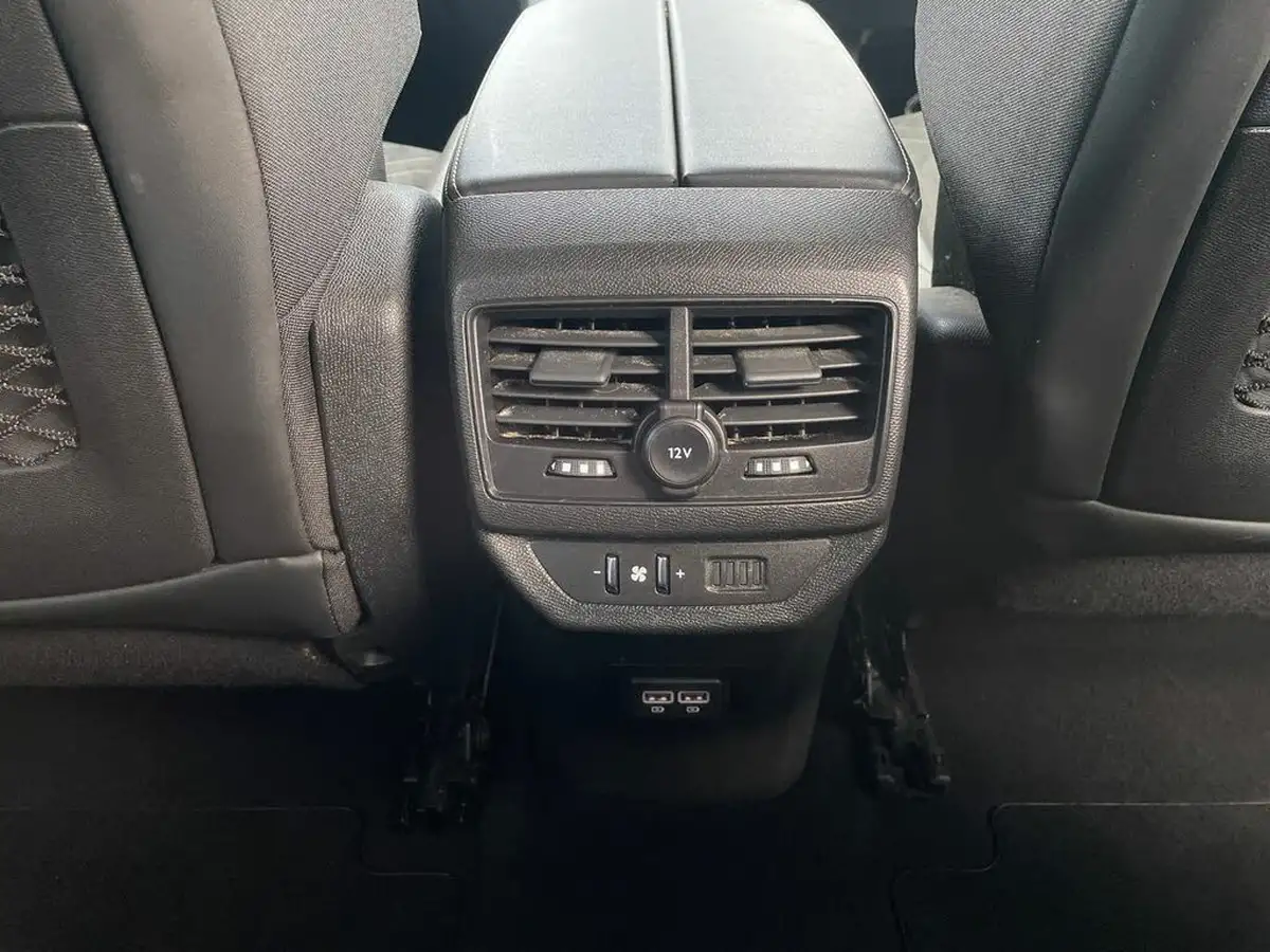 2021-peugeot-5008-suv-15-bluehdi-gt-big-22